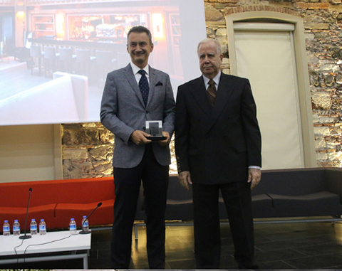 3. İzmir Mimarlık Sergisi Ödülleri Sahiplerini Buldu