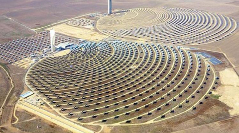 Dünyanın En Büyük Güneş Enerjisi Santrali için İlk Adım Tamamlandı