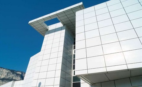 Yapı'da Bilim ve İleri Teknoloji: PIZ Giydirme Cephe Sistemi