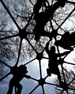 Parklarda Hayatın Tehlikeleri Öğreniliyor