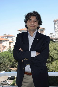 "Uzmanın Görevi, Yatırımcıyı ve / veya Tasarımcıyı Doğru Yönlendirmektir"