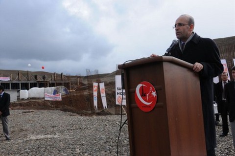 ''Van'da 40 Bin Kalıcı Konut Yapacağız''