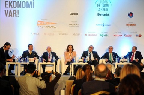 ''Geleceğin Sektörleri için Türkiye'de Konutun Satışı Önemli''